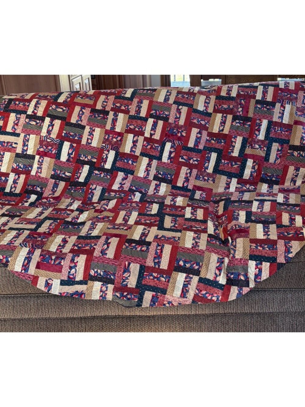 Homemade Tablecloth Patchwork 70in Round Circular Quilt Leafs Blue Maroon Tan